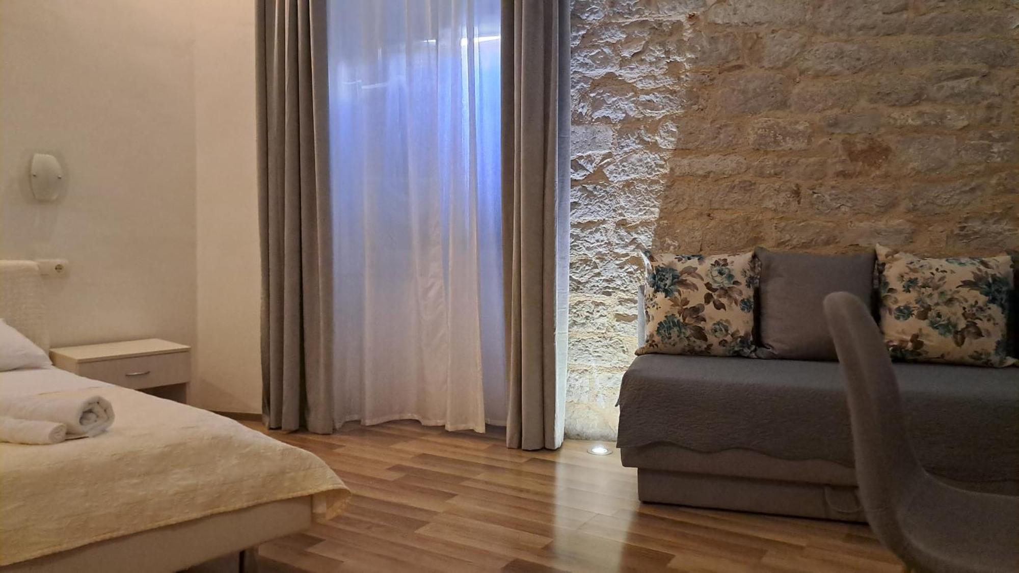 Medulic Palace Rooms & Apartments Šibenik Esterno foto